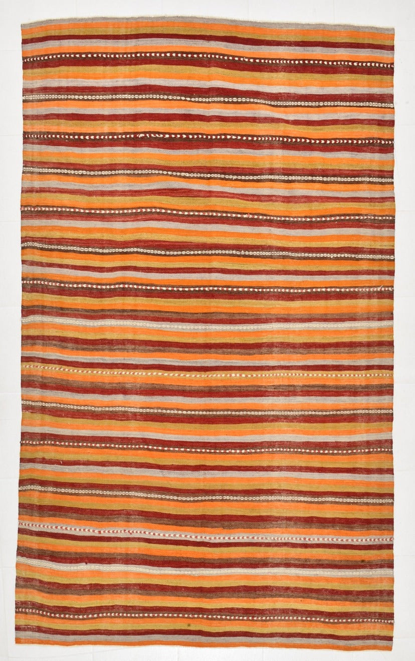 Vintage Kilim Anatolian 5'6" x 9'7" ft