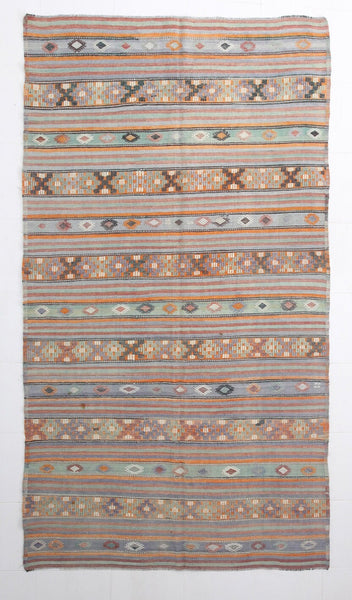 Vintage Kilim Anatolian 5’7’’ x 10’2’’ ft