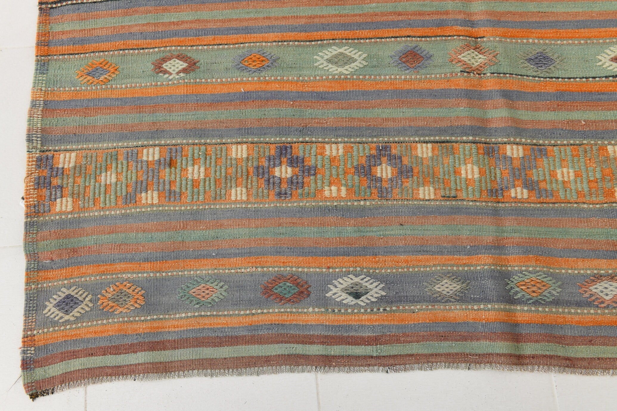 Vintage Kilim Anatolian 5’7’’ x 10’2’’ ft