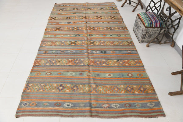 Vintage Kilim Anatolian 5’7’’ x 10’2’’ ft