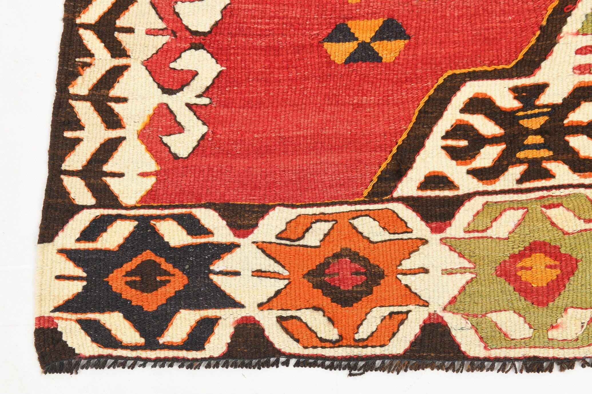Vintage Kilim Anatolian 5’7’’ x 10’5’’ ft