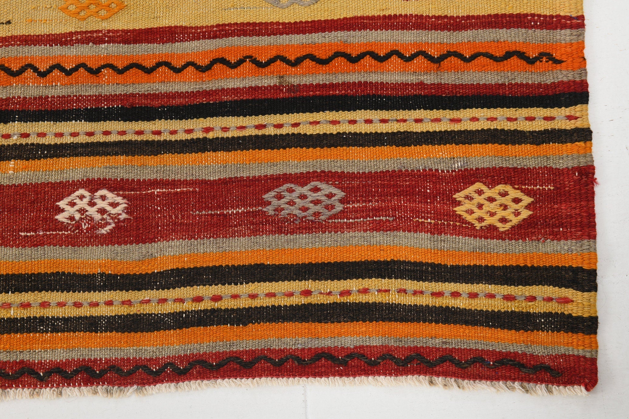 Vintage Kilim Anatolian 5'7" x 10'7" ft