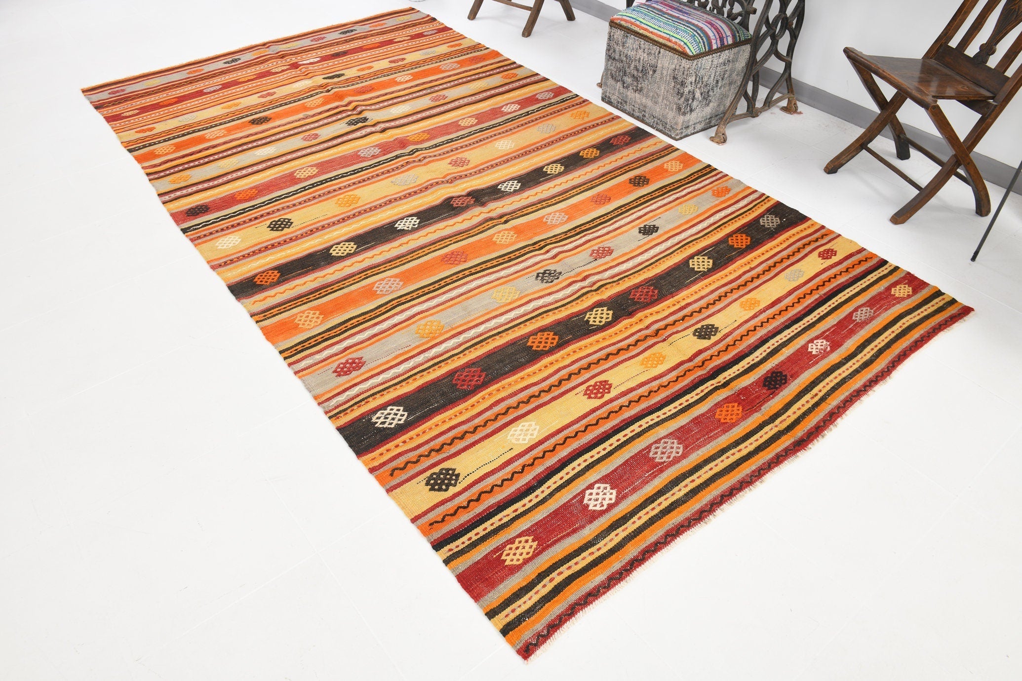 Vintage Kilim Anatolian 5'7" x 10'7" ft