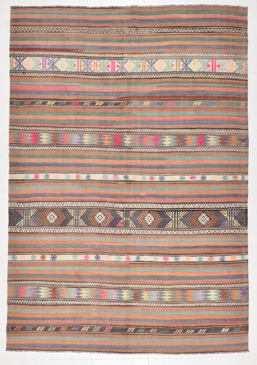 Vintage Kilim Anatolian 5'7" x 8'0" ft