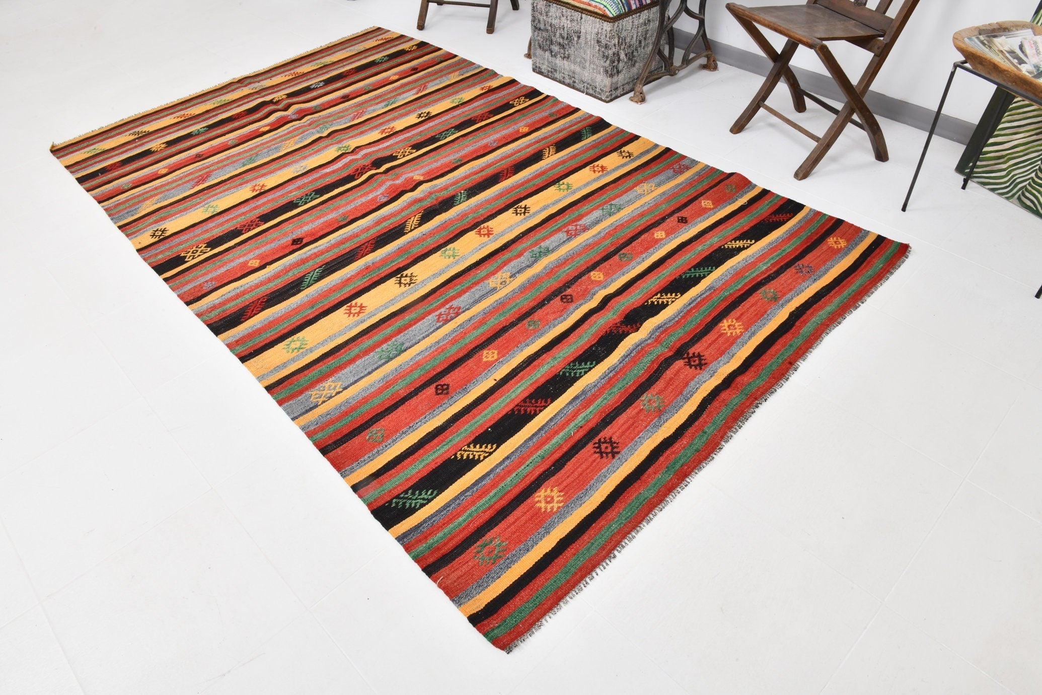 Vintage Kilim Anatolian 5'7" x 9'2" ft