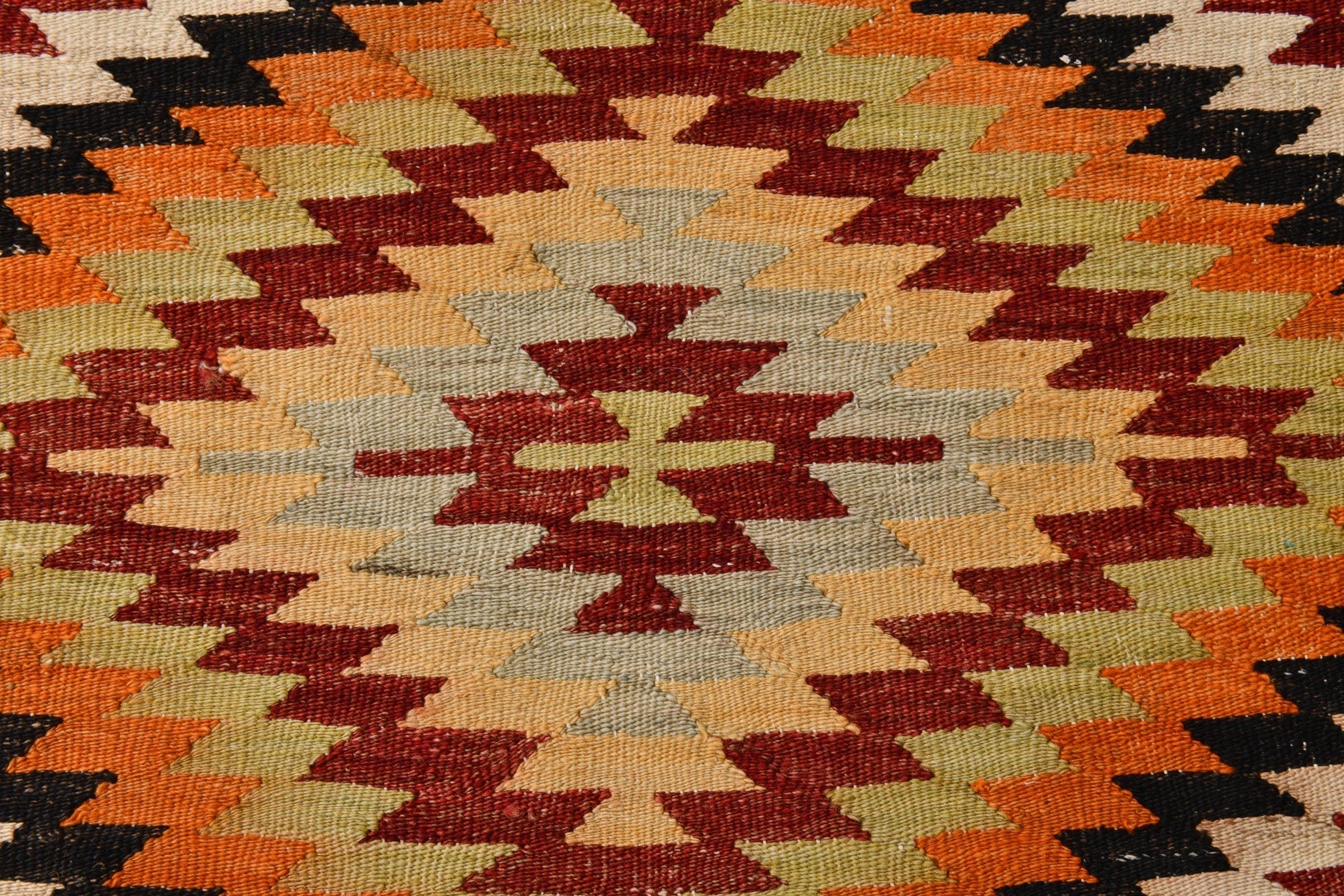 Vintage Kilim Anatolian 5’8’’ x 7’10’’ ft