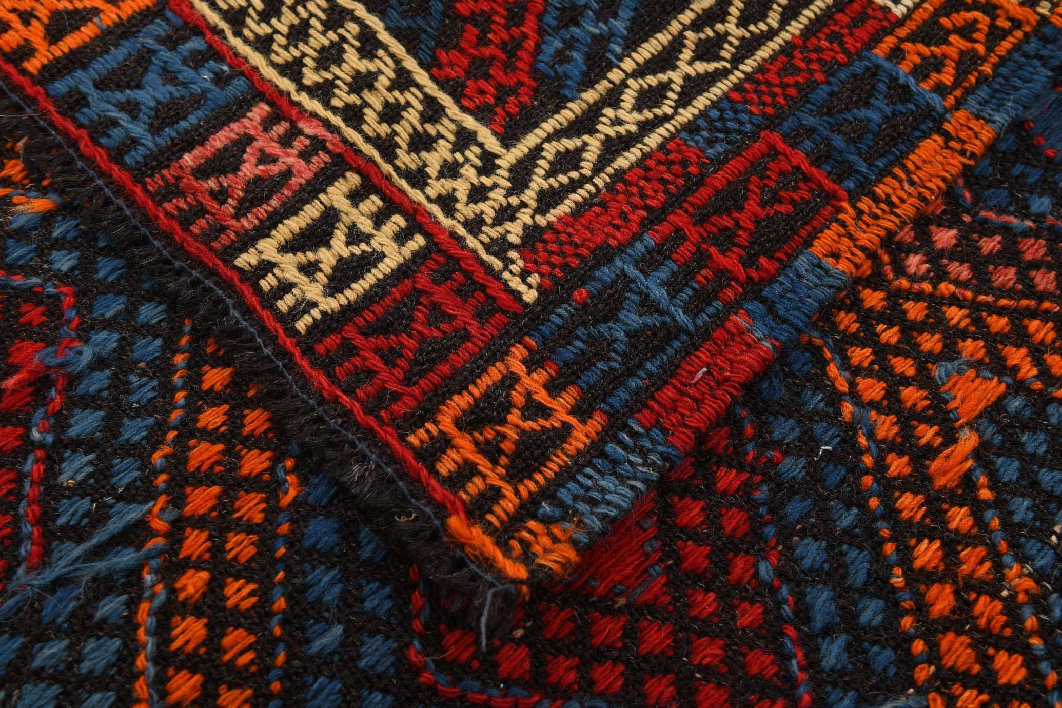 Vintage Kilim Anatolian 5’8’’ x 7’6’’ ft