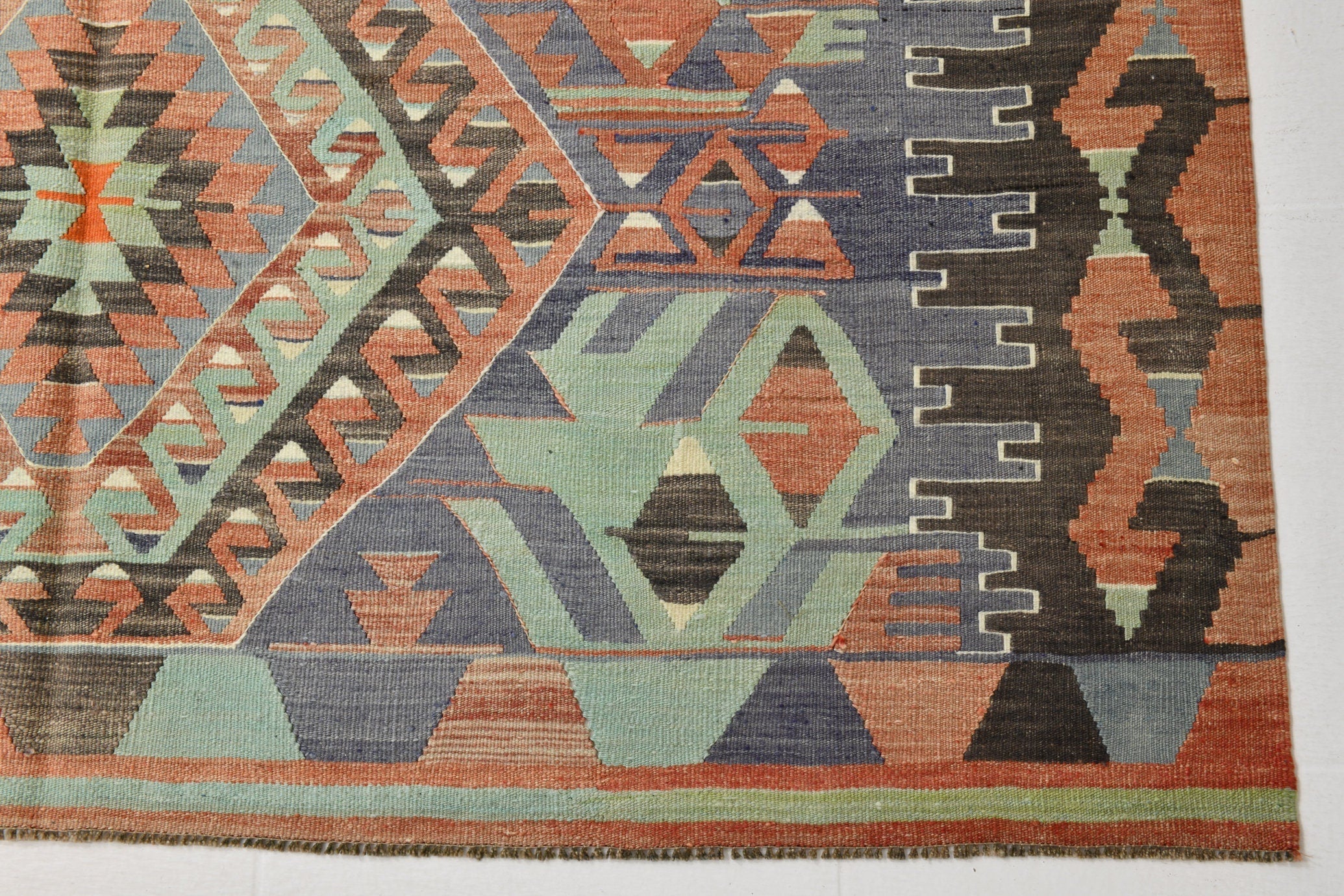 Vintage Kilim Anatolian 5'9" x 10'0" ft
