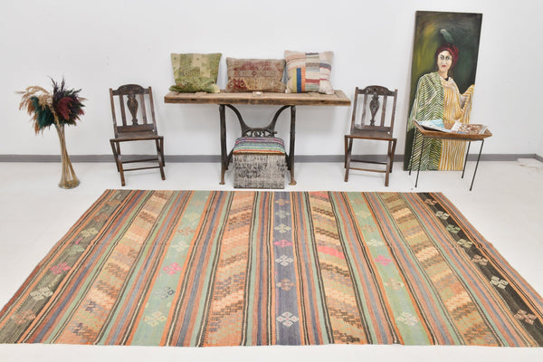 Vintage Kilim Anatolian 5'9" x 10'1" ft