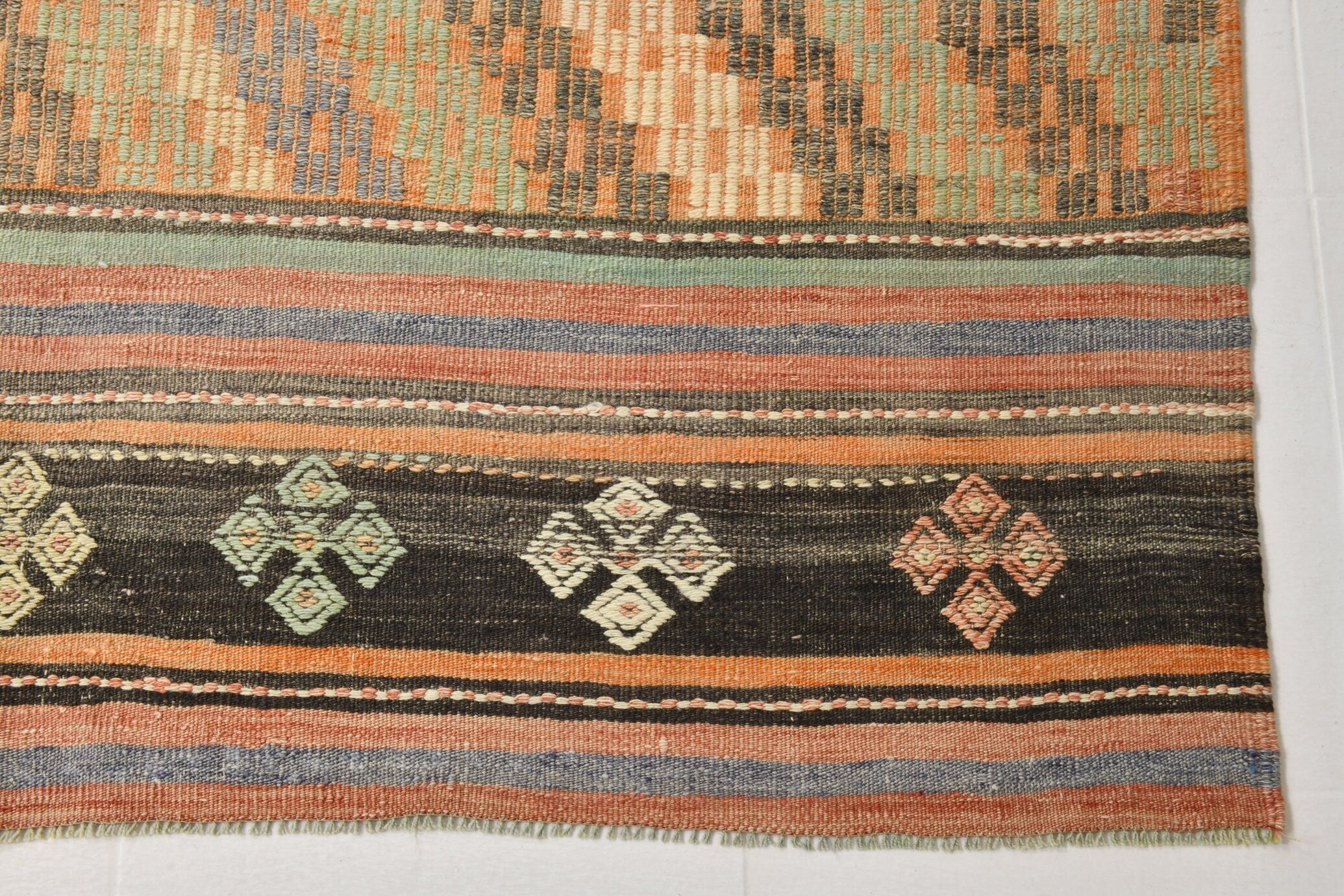 Vintage Kilim Anatolian 5'9" x 10'1" ft