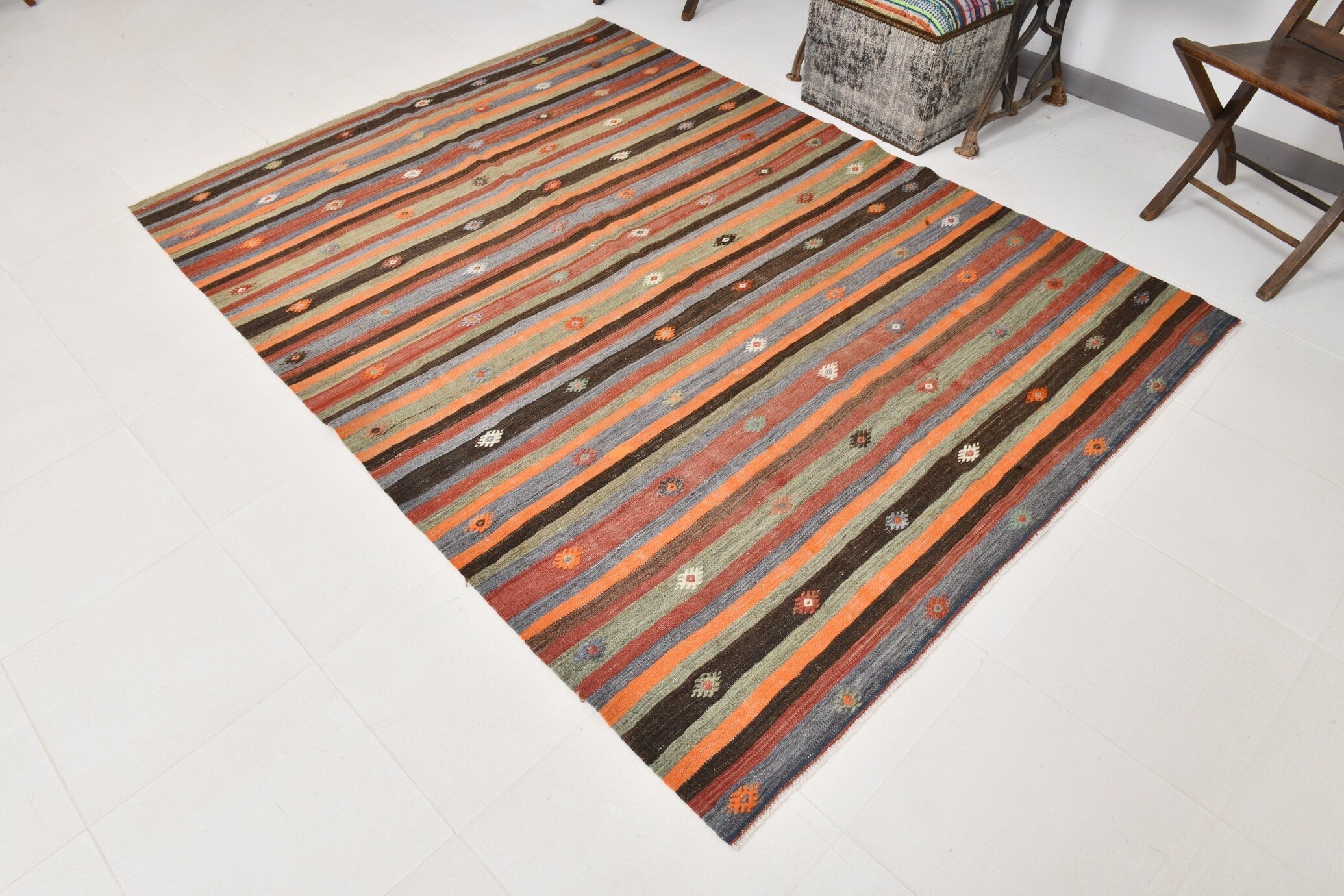 Vintage Kilim Anatolian 5’9’’ x 7’10’’ ft