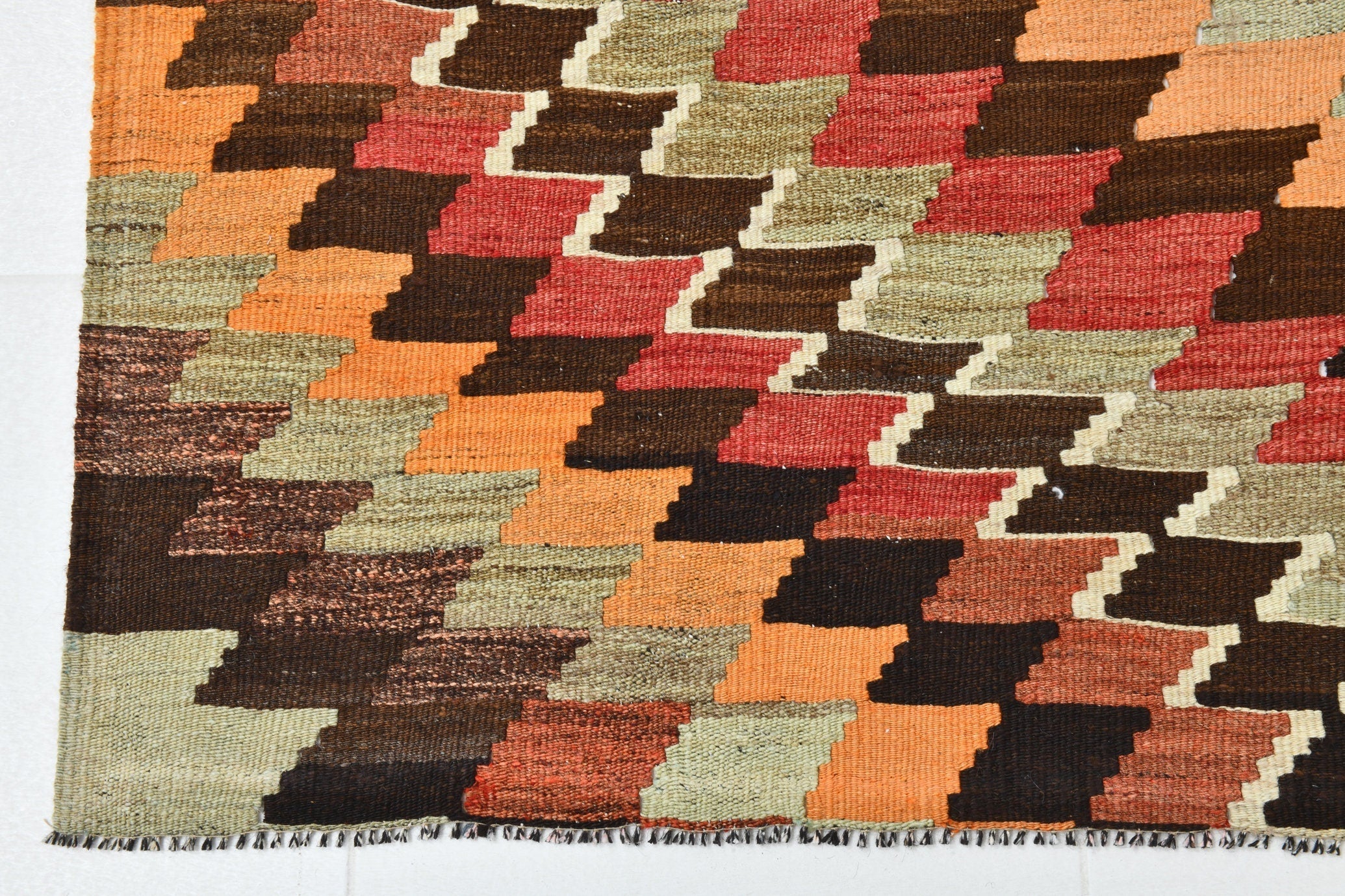 Vintage Kilim Anatolian 5'9" x 7'5" ft