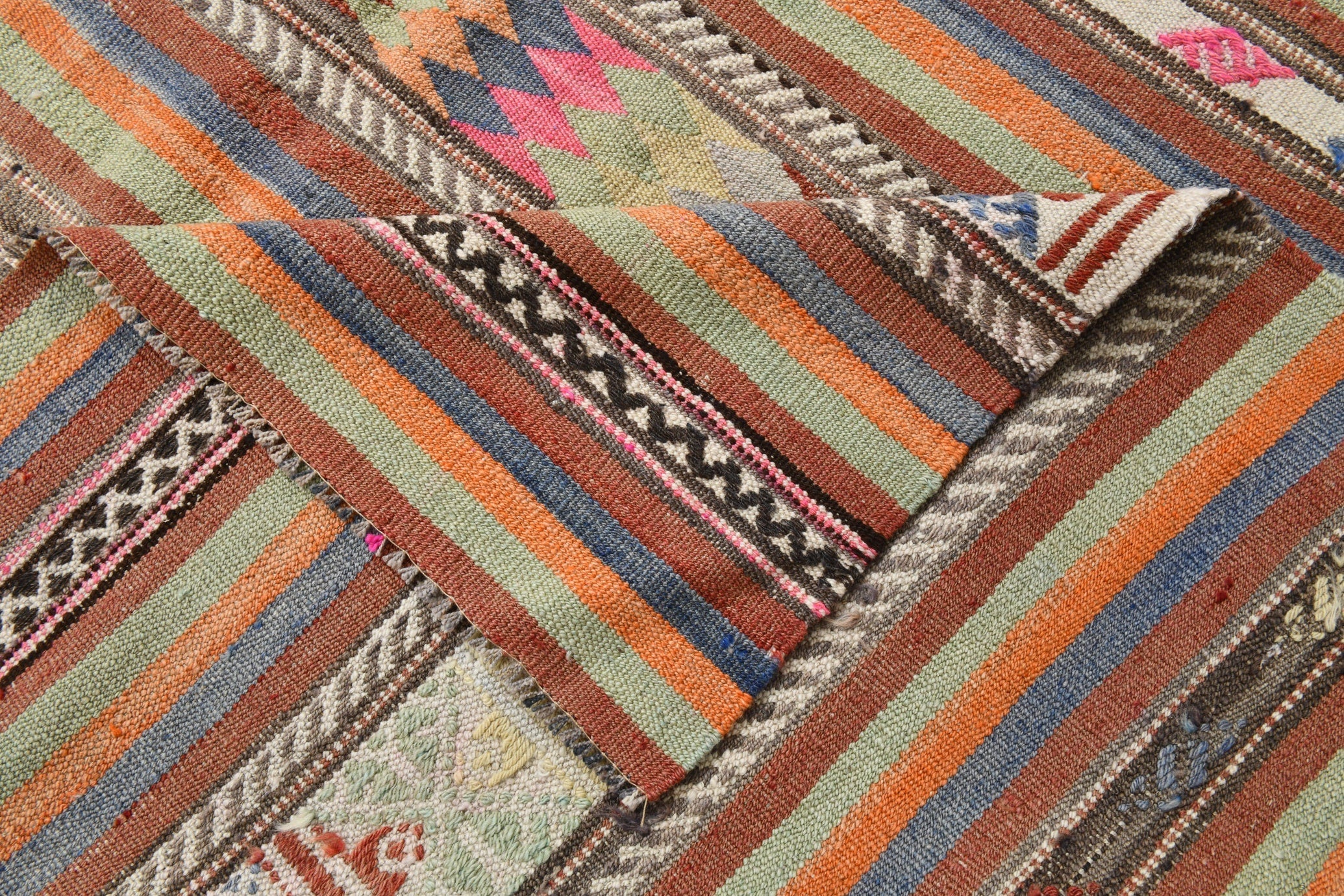 Vintage Kilim Anatolian 5’9’’ x 8’5’’ ft