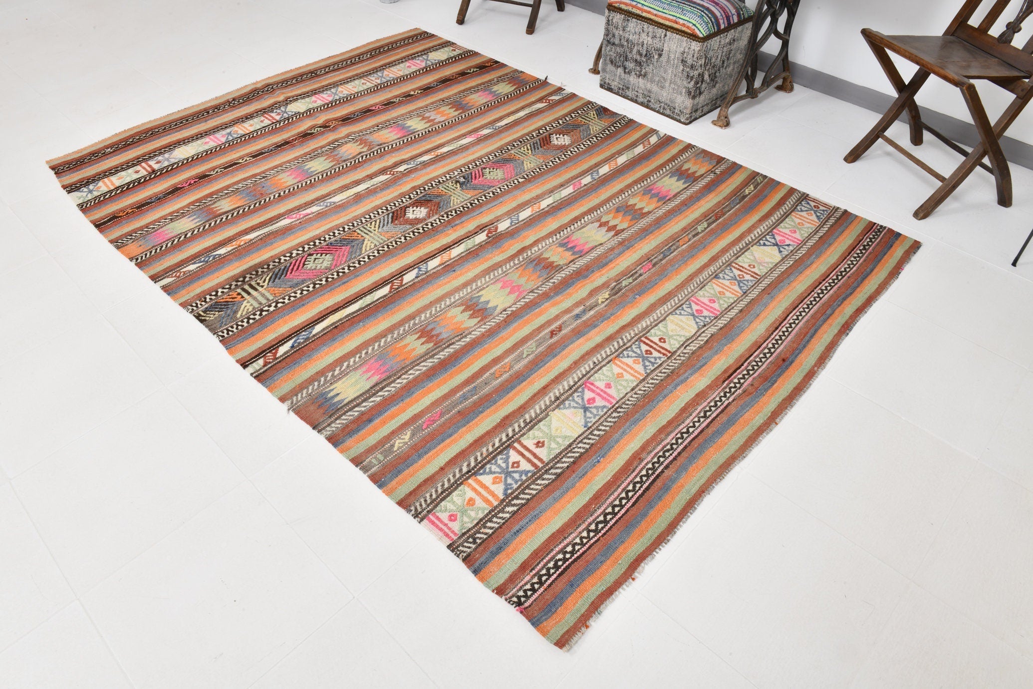 Vintage Kilim Anatolian 5’9’’ x 8’5’’ ft
