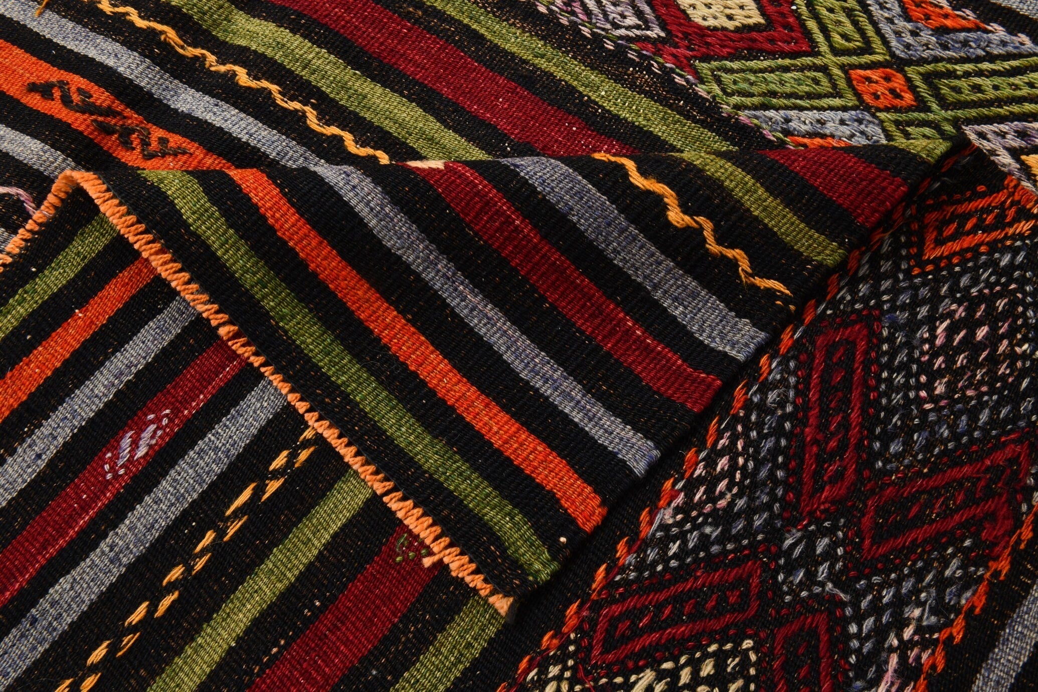 Vintage Kilim Anatolian 5’9’’ x 8’8’’ ft