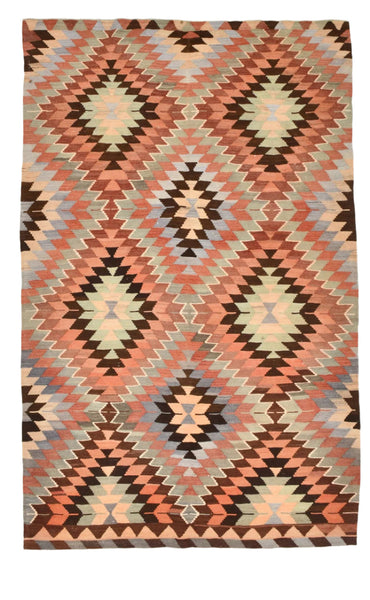 Vintage Kilim Anatolian 5’9’’ x 9’1’’ ft