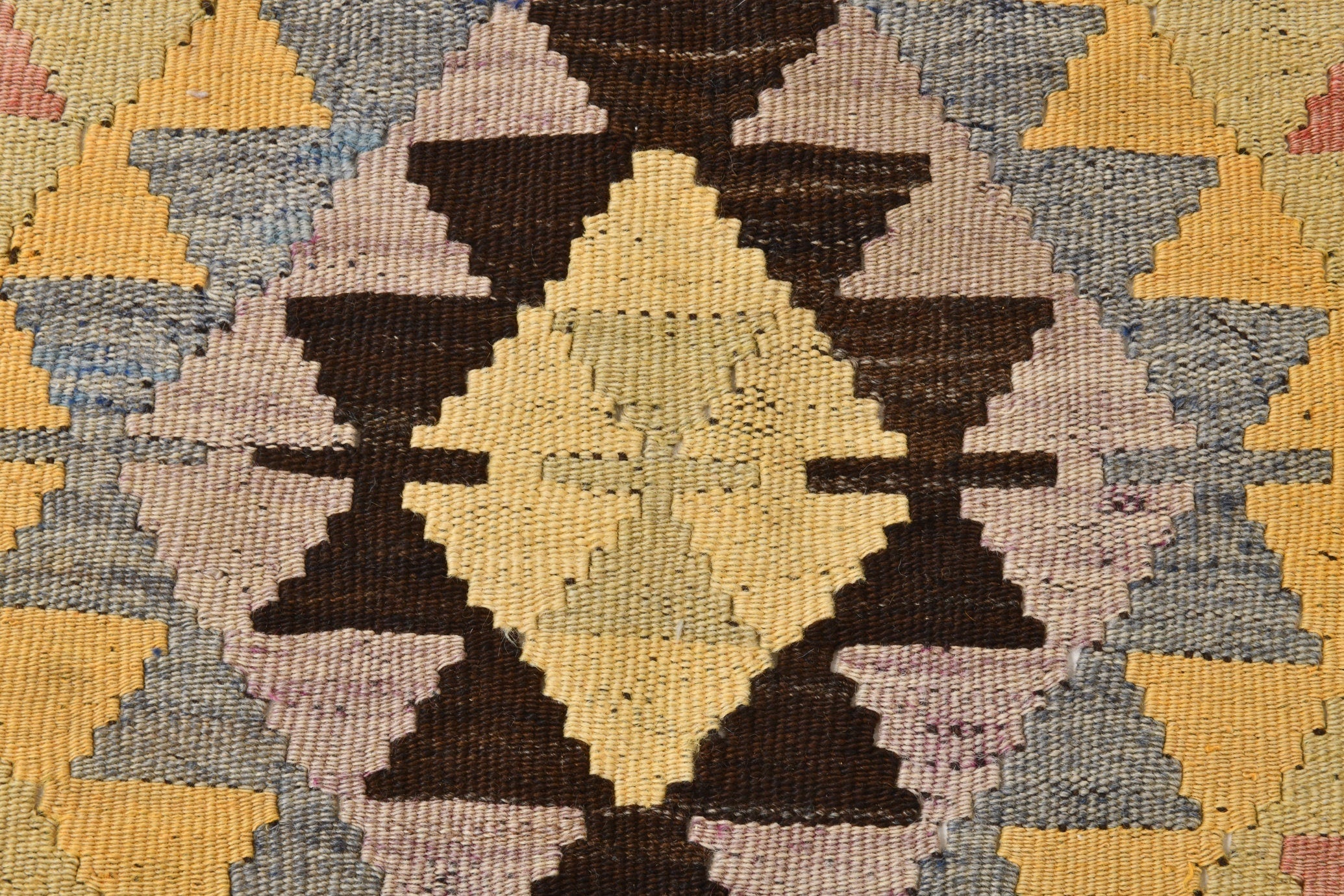 Vintage Kilim Anatolian 5’9’’ x 9’11’’ ft