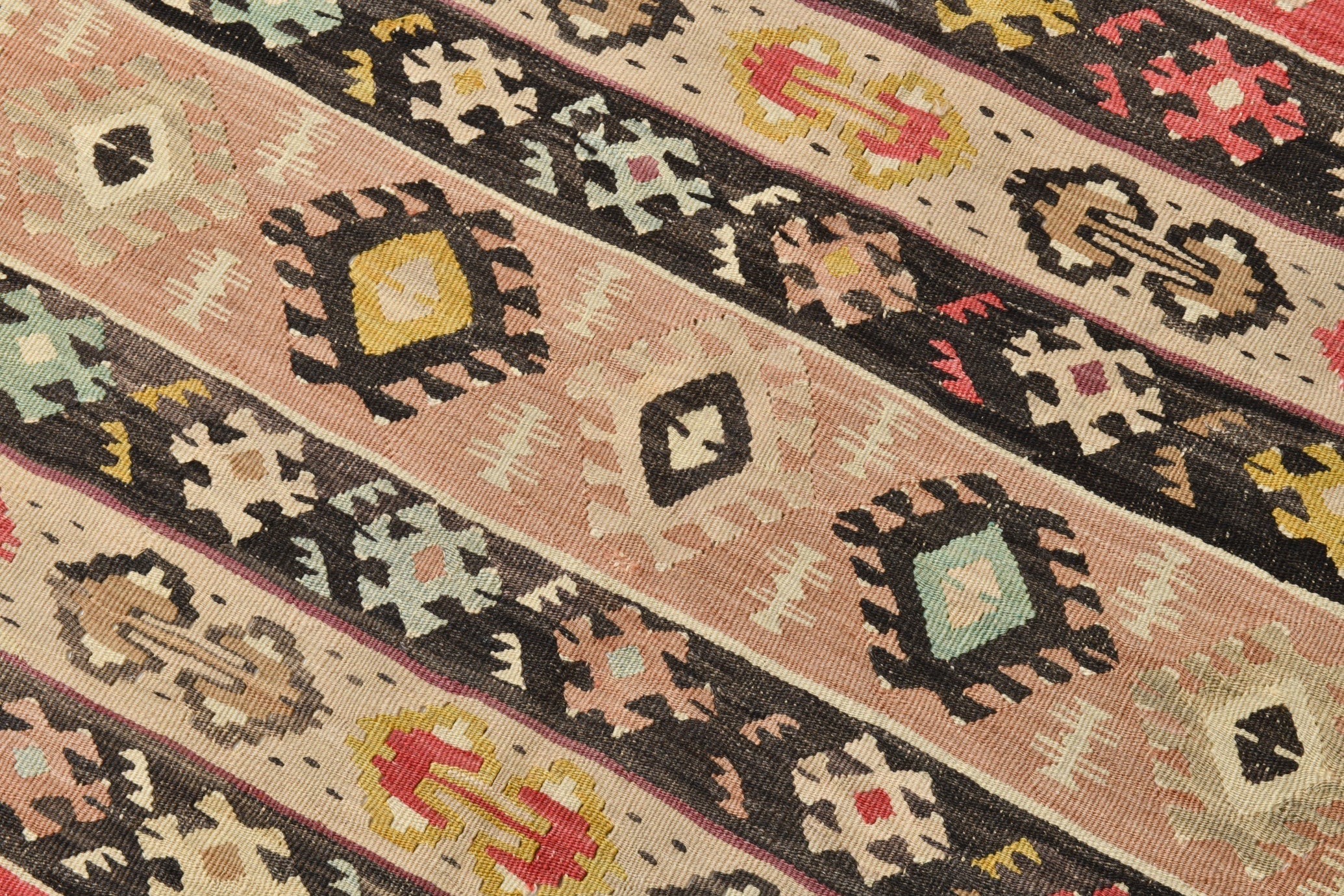 Vintage Kilim Anatolian 6’0’’ x 4’6’’ ft