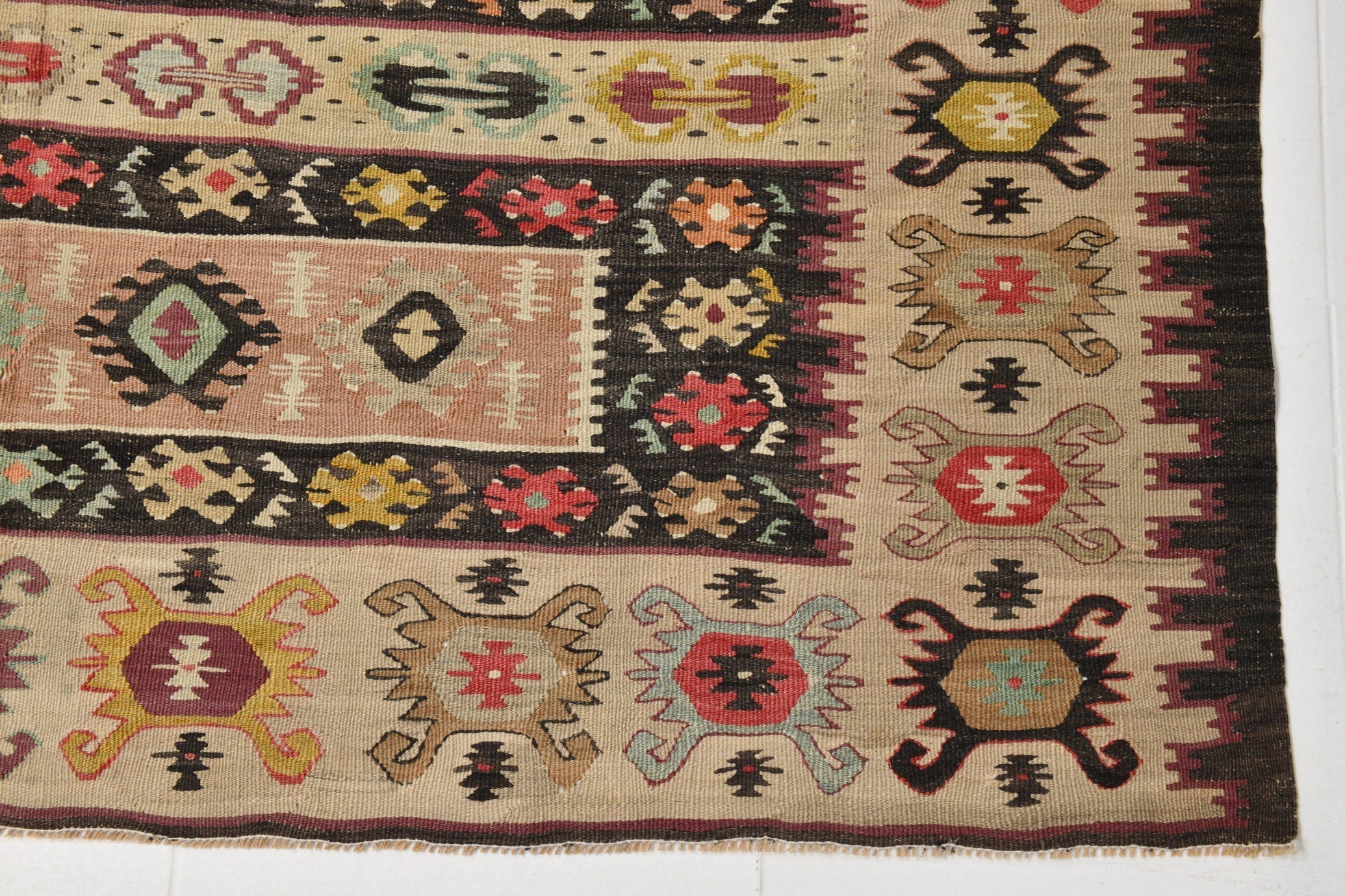 Vintage Kilim Anatolian 6’0’’ x 4’6’’ ft