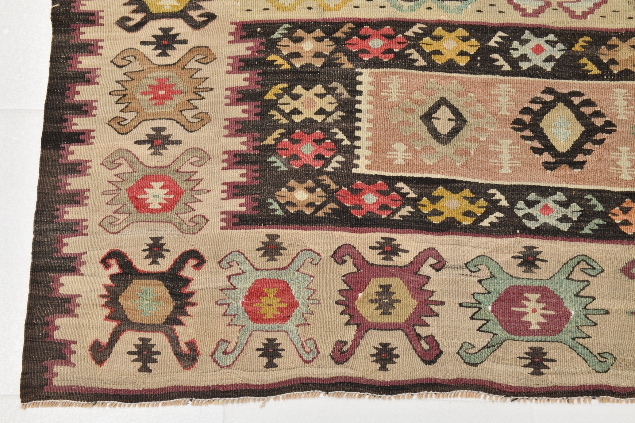 Vintage Kilim Anatolian 6’0’’ x 4’6’’ ft