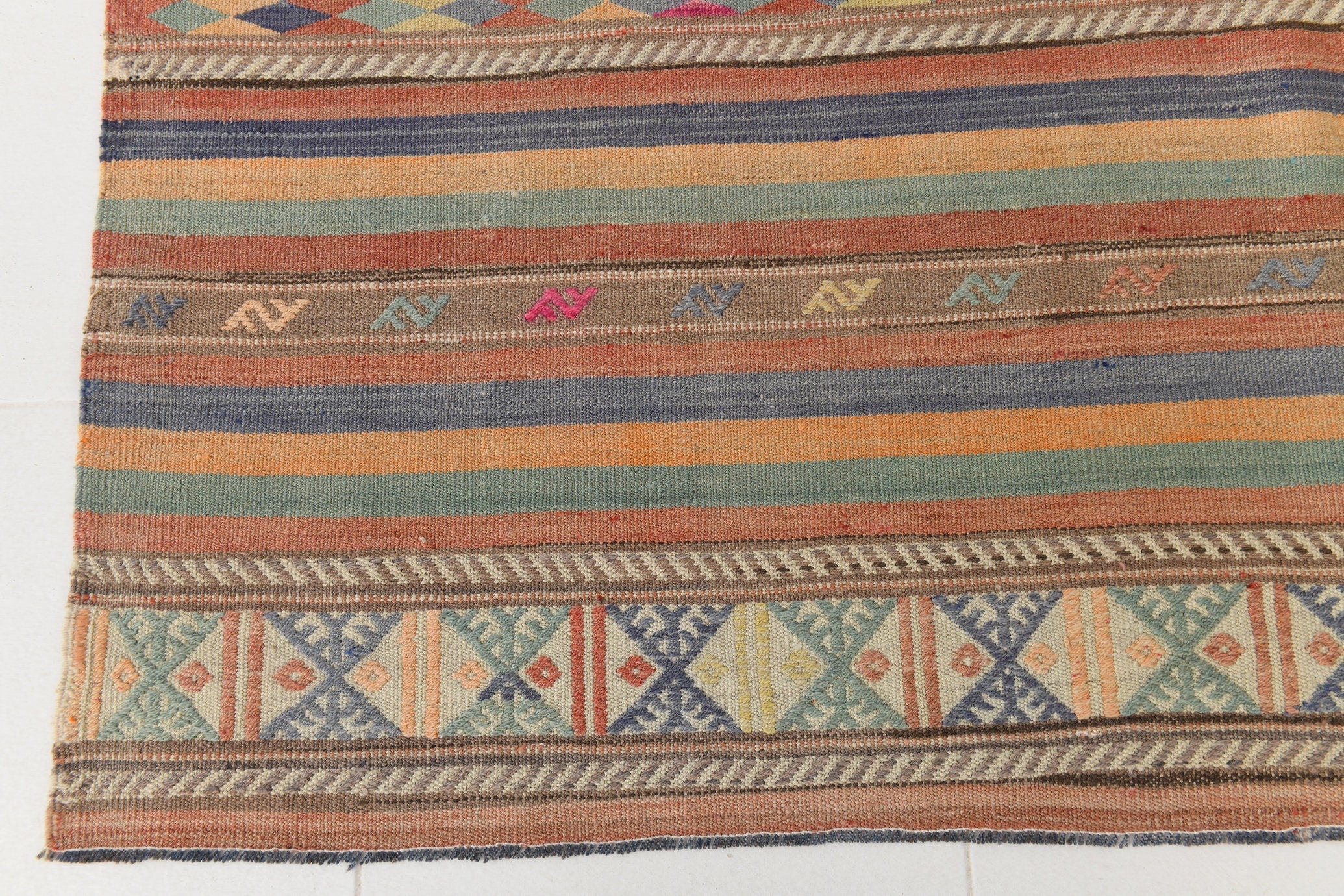 Vintage Kilim Anatolian 6'0" x 7'9" ft