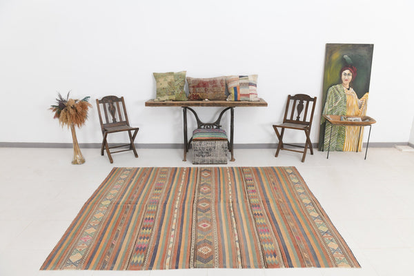 Vintage Kilim Anatolian 6'0" x 7'9" ft