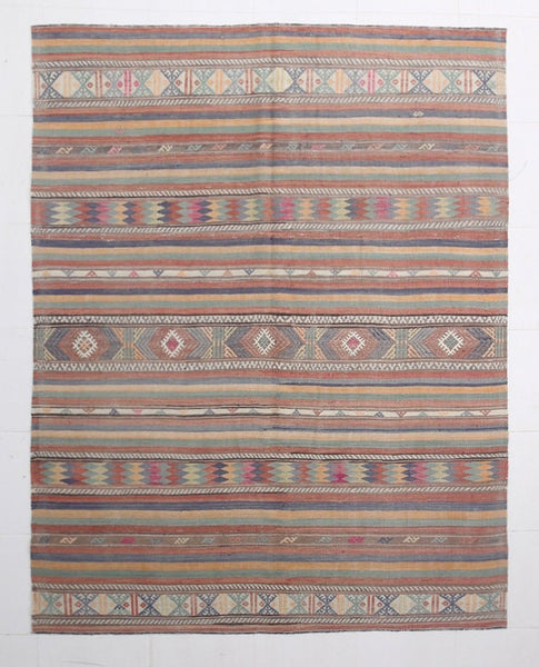 Vintage Kilim Anatolian 6'0" x 7'9" ft