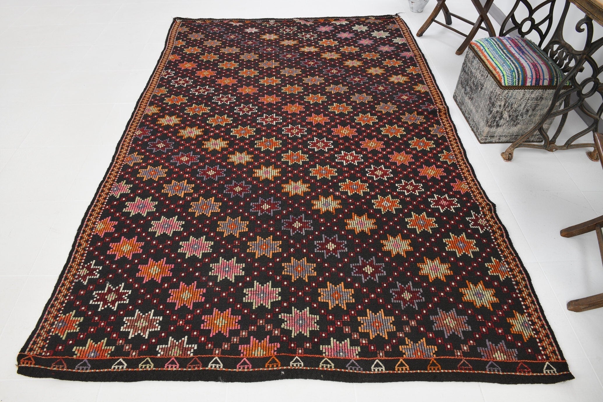 Vintage Kilim Anatolian 6’0’’ x 9’5’’ ft