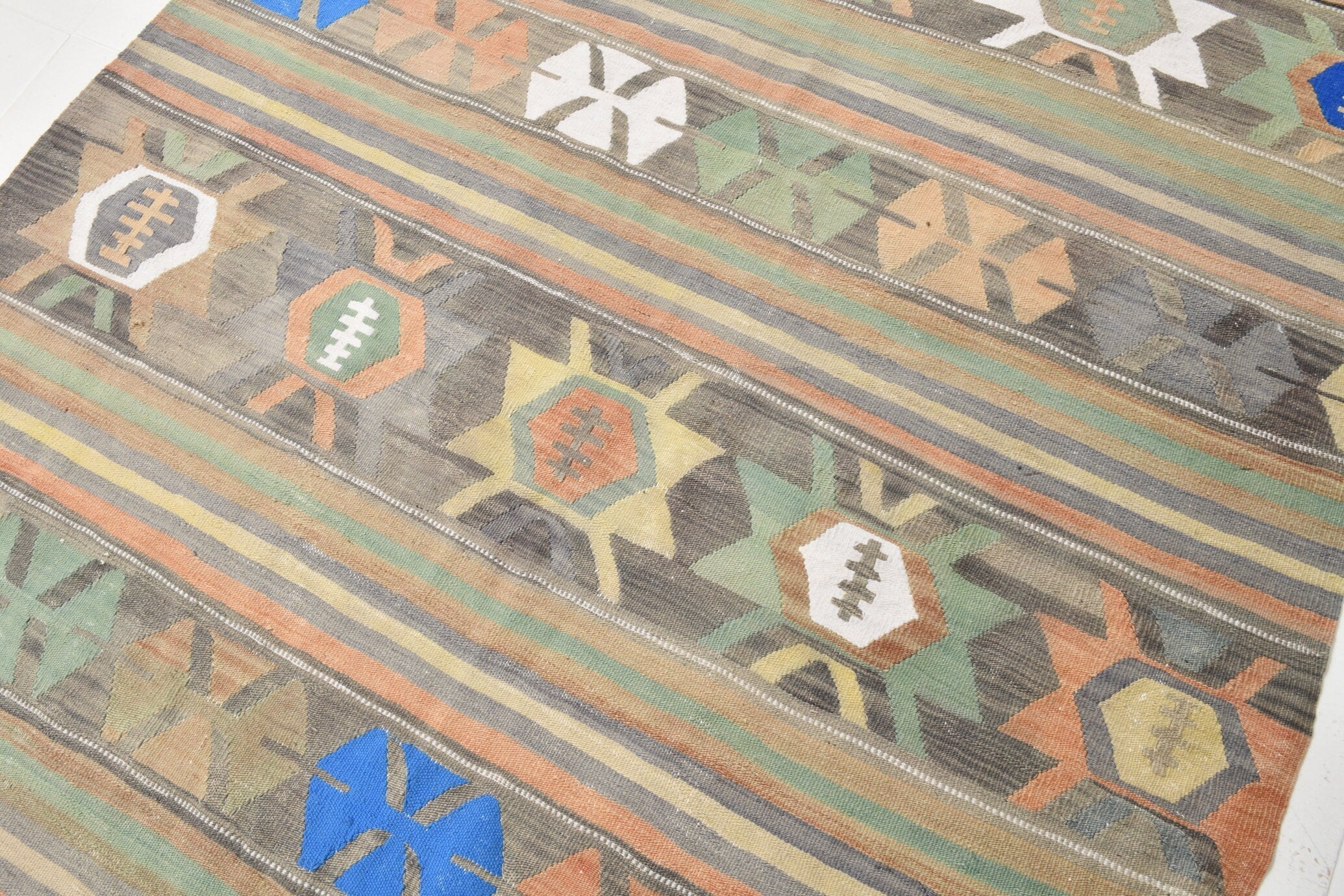 Vintage Kilim Anatolian 6’1’’ x 11’5’’ ft