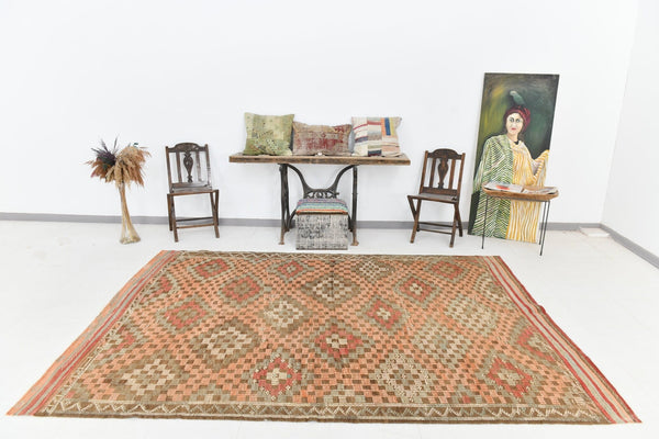 Vintage Kilim Anatolian 6'10" x 9'9" ft