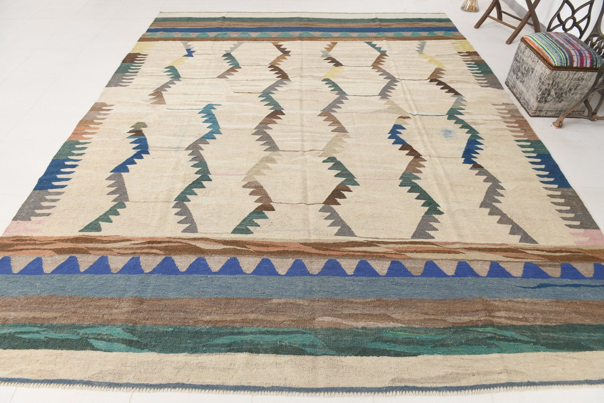 Vintage Kilim Anatolian 9’2’’ x 11’11’’ ft