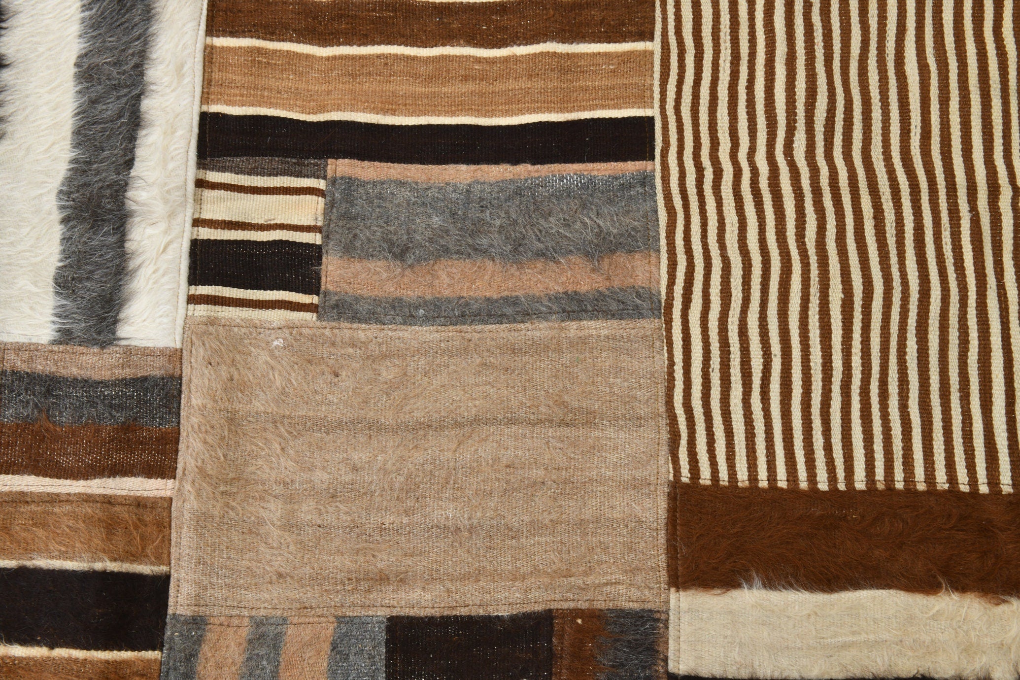 Vintage Kilim Angora Wool 5’4’’ x 7’9’’ ft