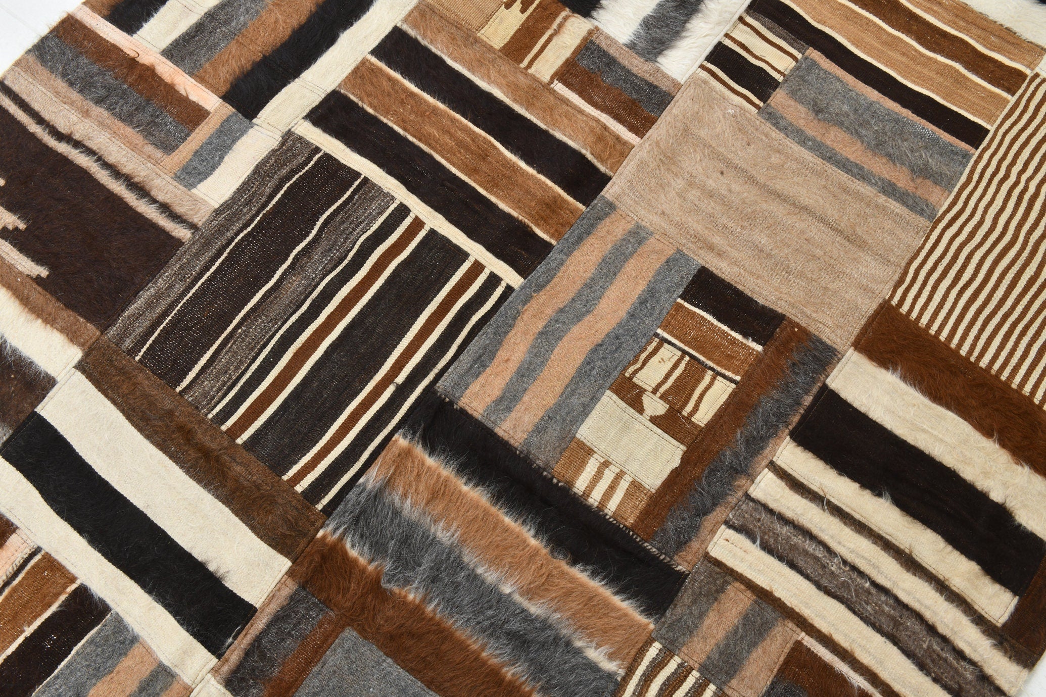 Vintage Kilim Angora Wool 5’4’’ x 7’9’’ ft