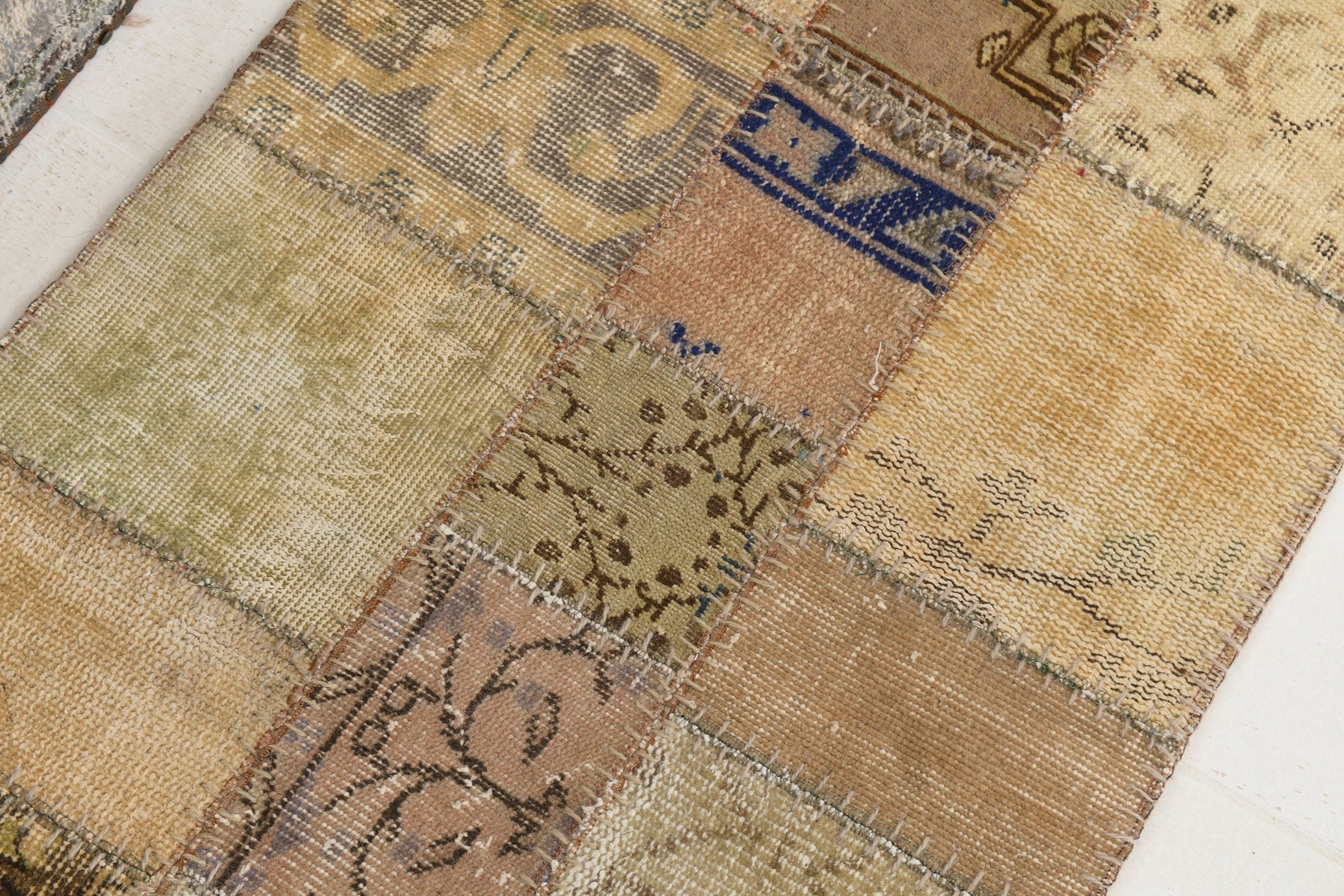 Vintage Patchwork Rug 2'2" x 5'5" ft
