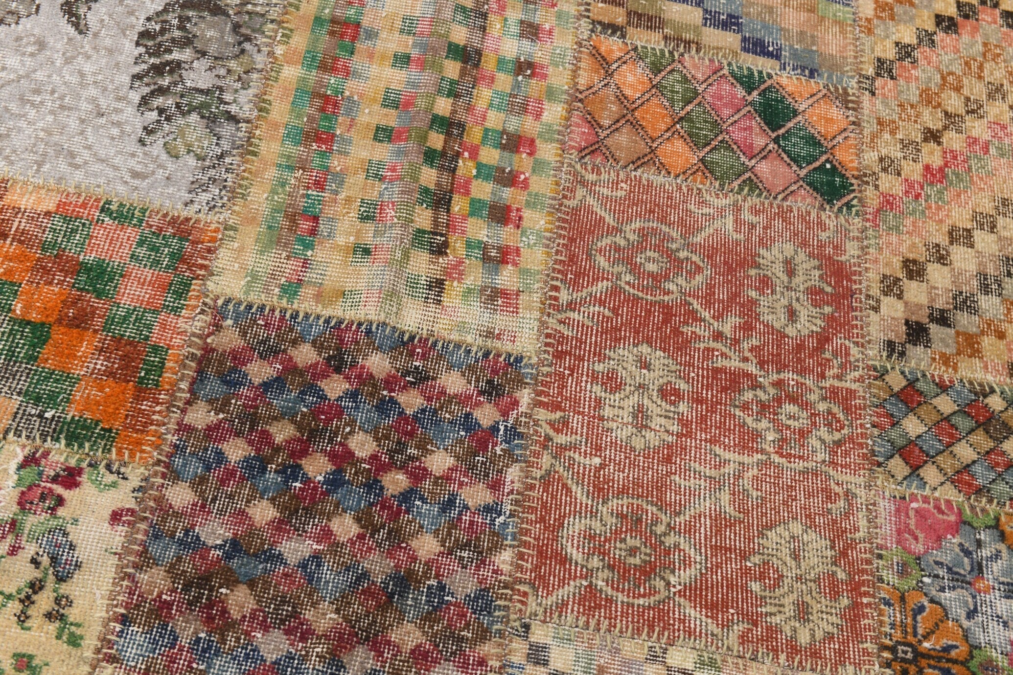 Vintage Patchwork Rug 5'7" x 8'1" ft