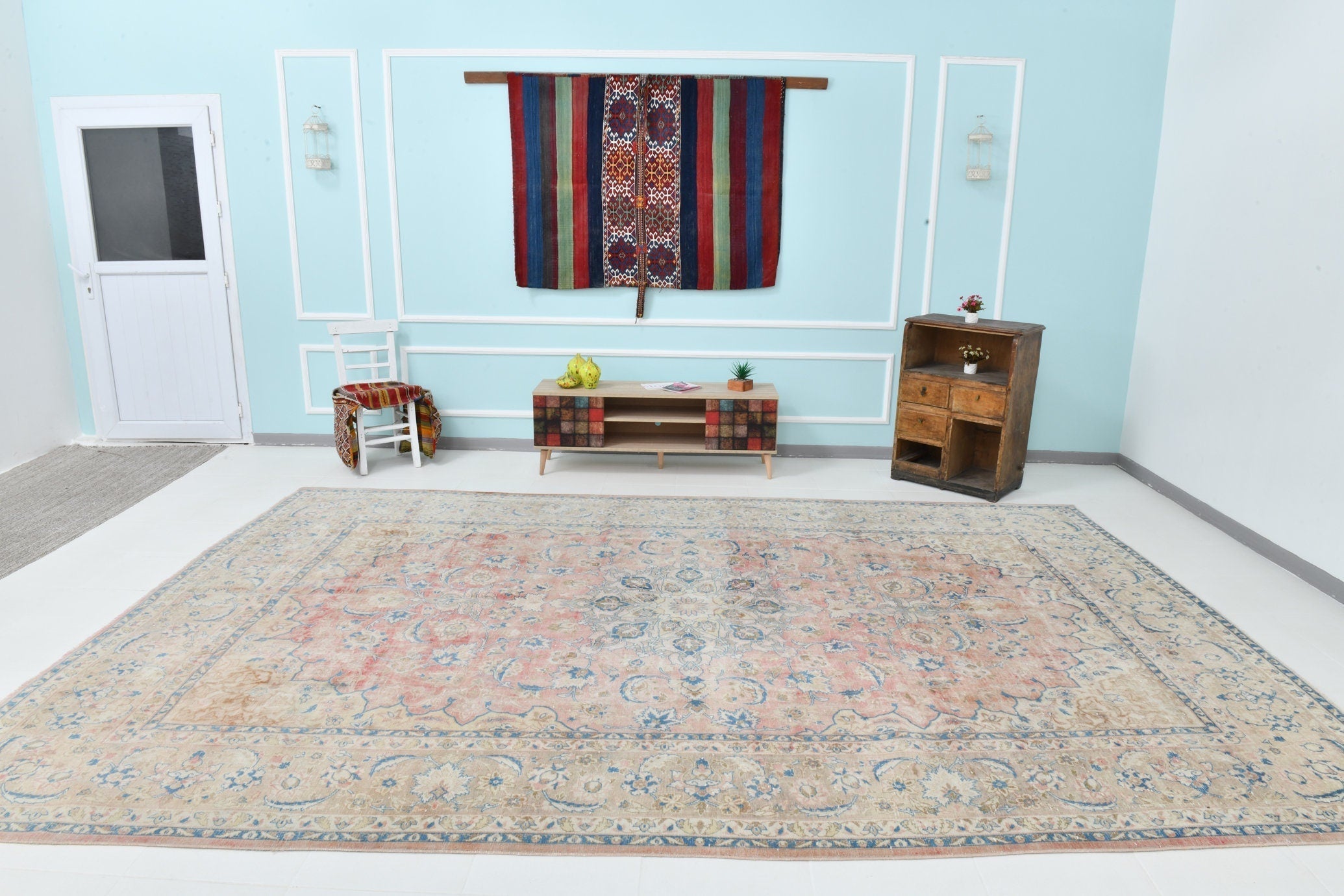 Vintage Persian Style Rug 14’1’’ x 9’5’’