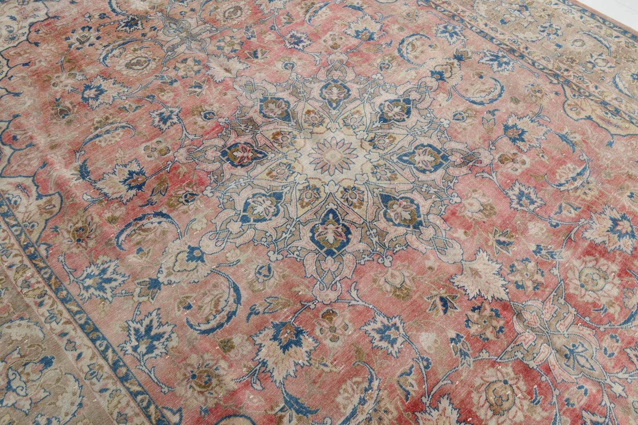 Vintage Persian Style Rug 14’1’’ x 9’5’’