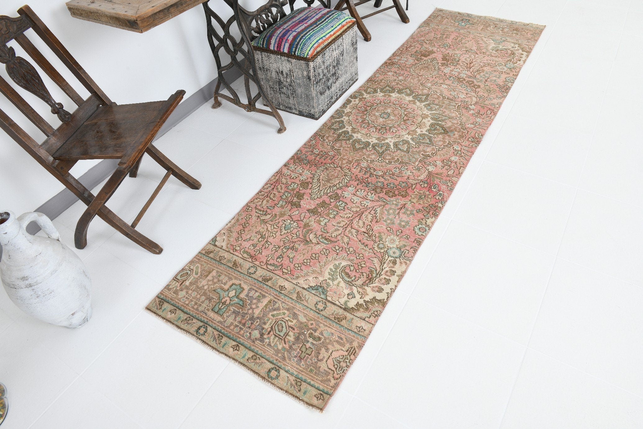Vintage Persian Style Rug 2’6’’ x 9’2’’ ft