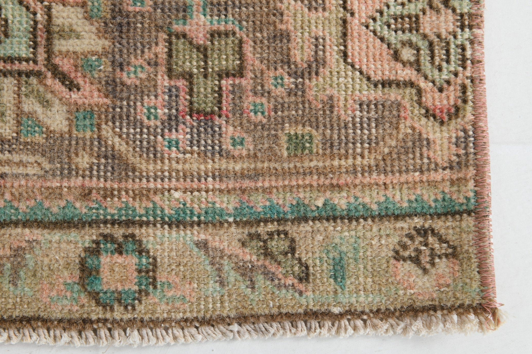 Vintage Persian Style Rug 2’6’’ x 9’2’’ ft