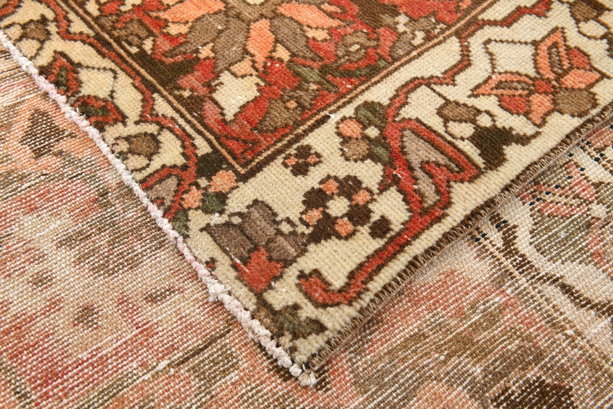 Vintage Persian Style Rug 7’0’’ x 9’7’’ ft