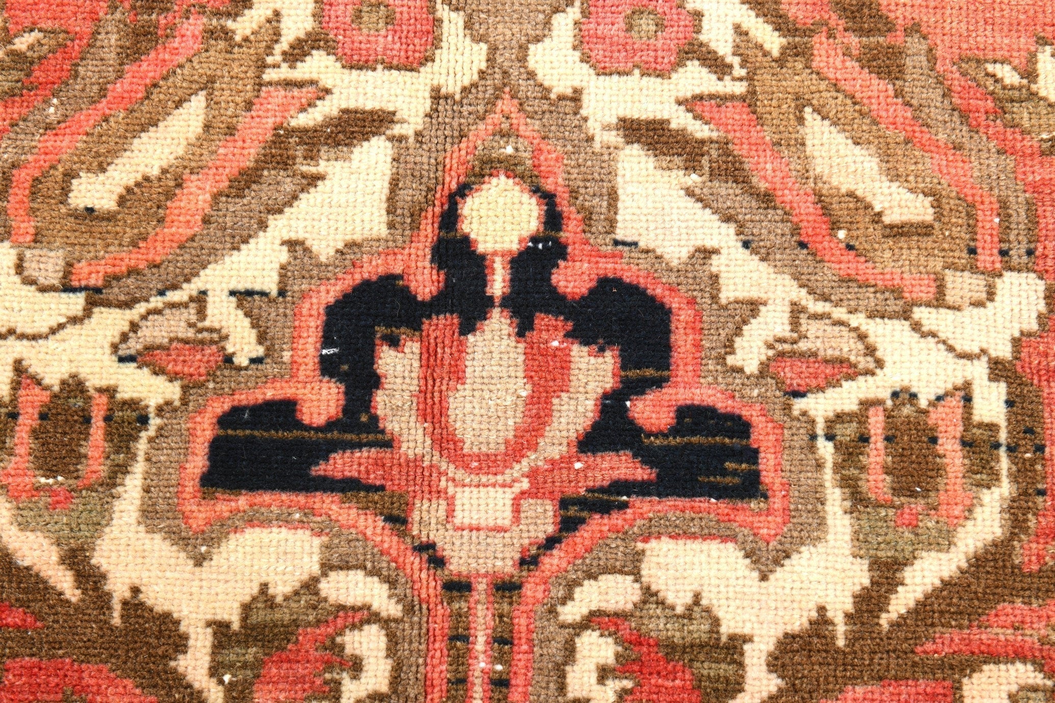 Vintage Persian Style Rug 7’0’’ x 9’7’’ ft