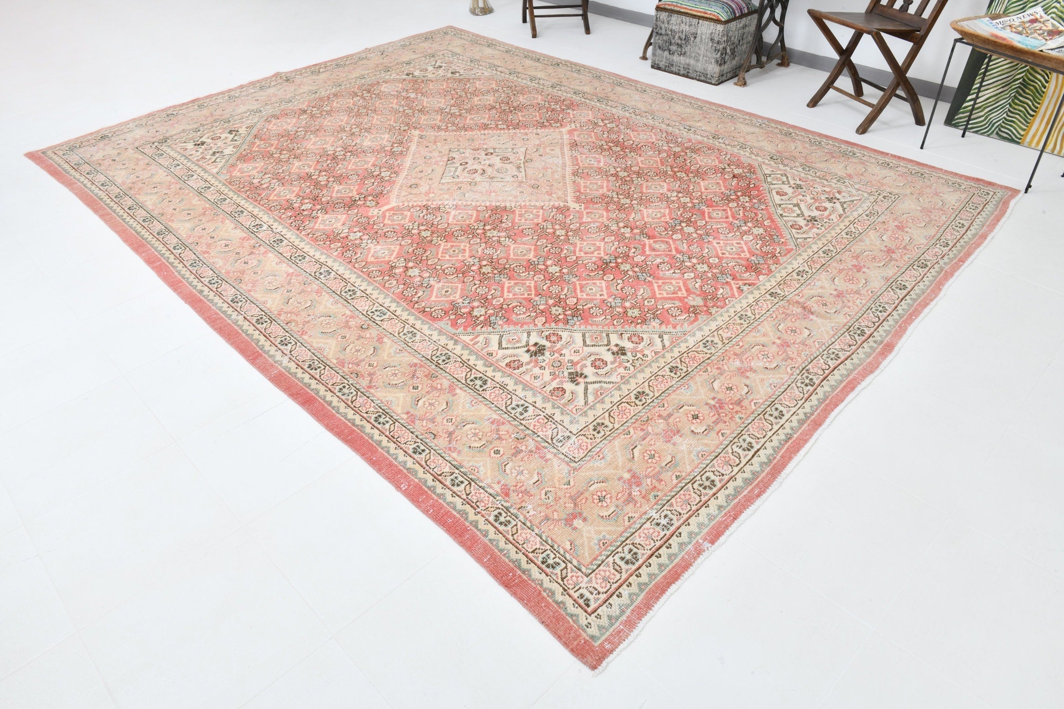 Vintage Persian Style Rug 9’1’’ x 12’6’’ ft