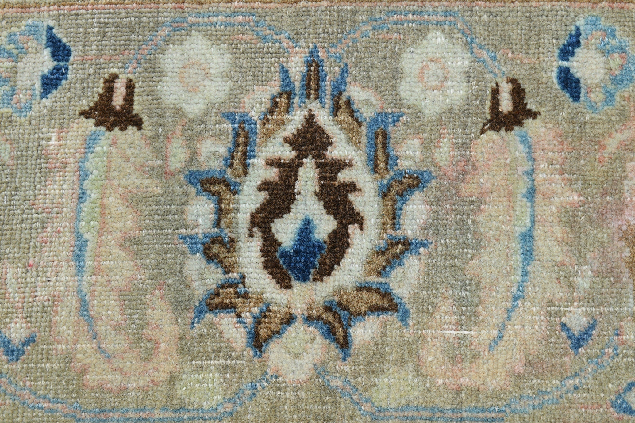 Vintage Persian Style Rug 9’10’’ x 12’5’’