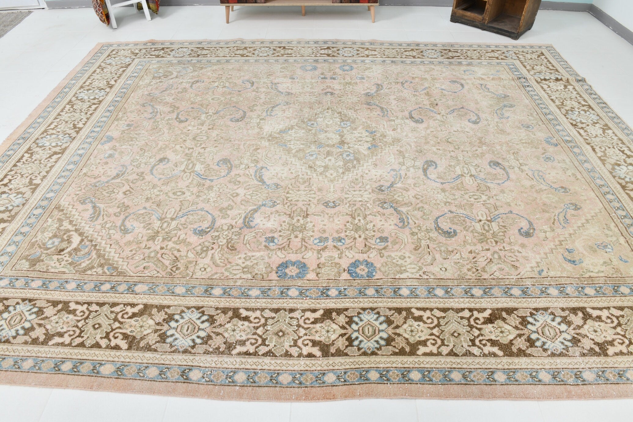 Vintage Persian Style Rug 9’11’’ x 12’6’’