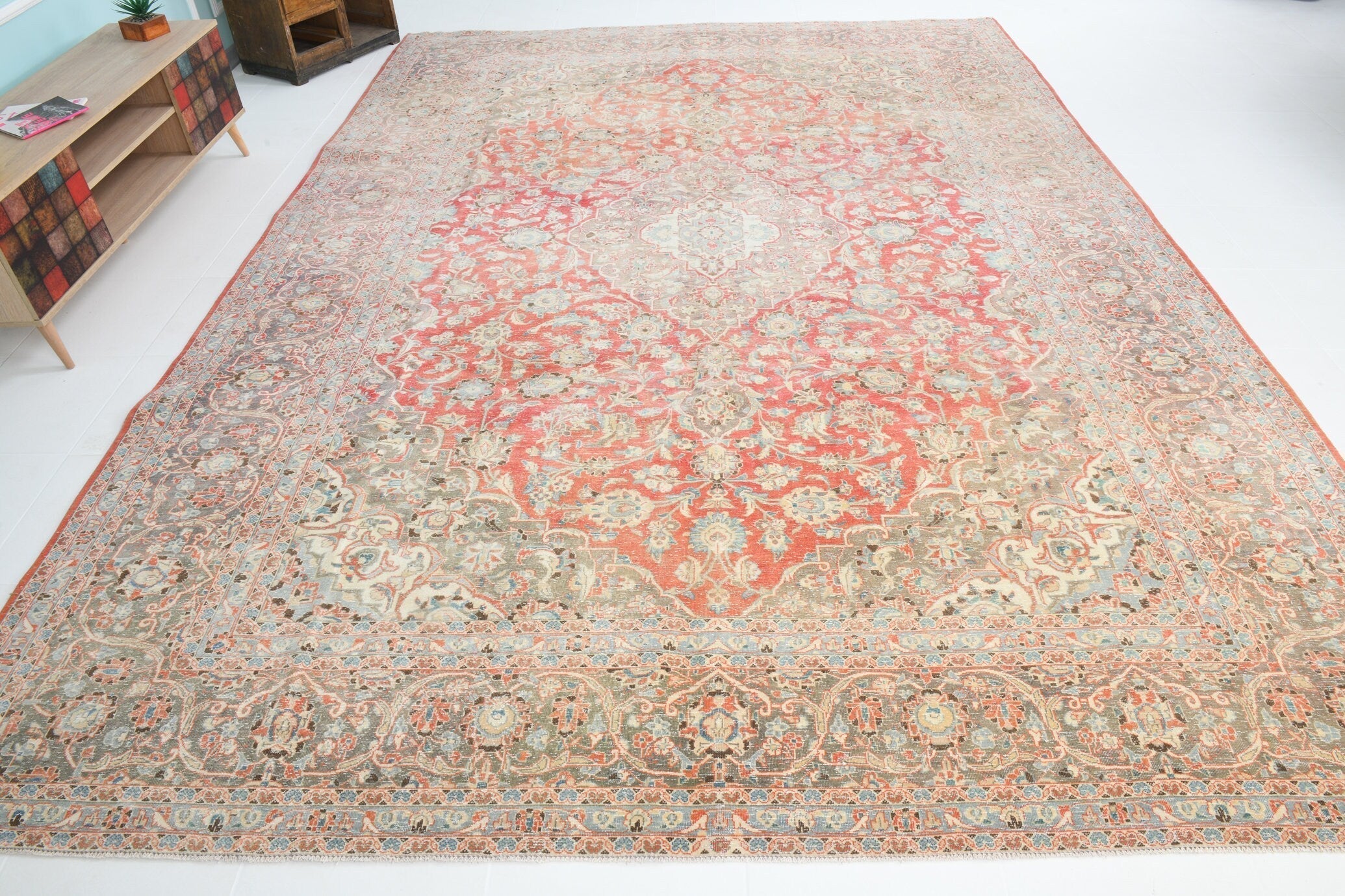Vintage Persian Style Rug 9’7’’ x 13’3’’