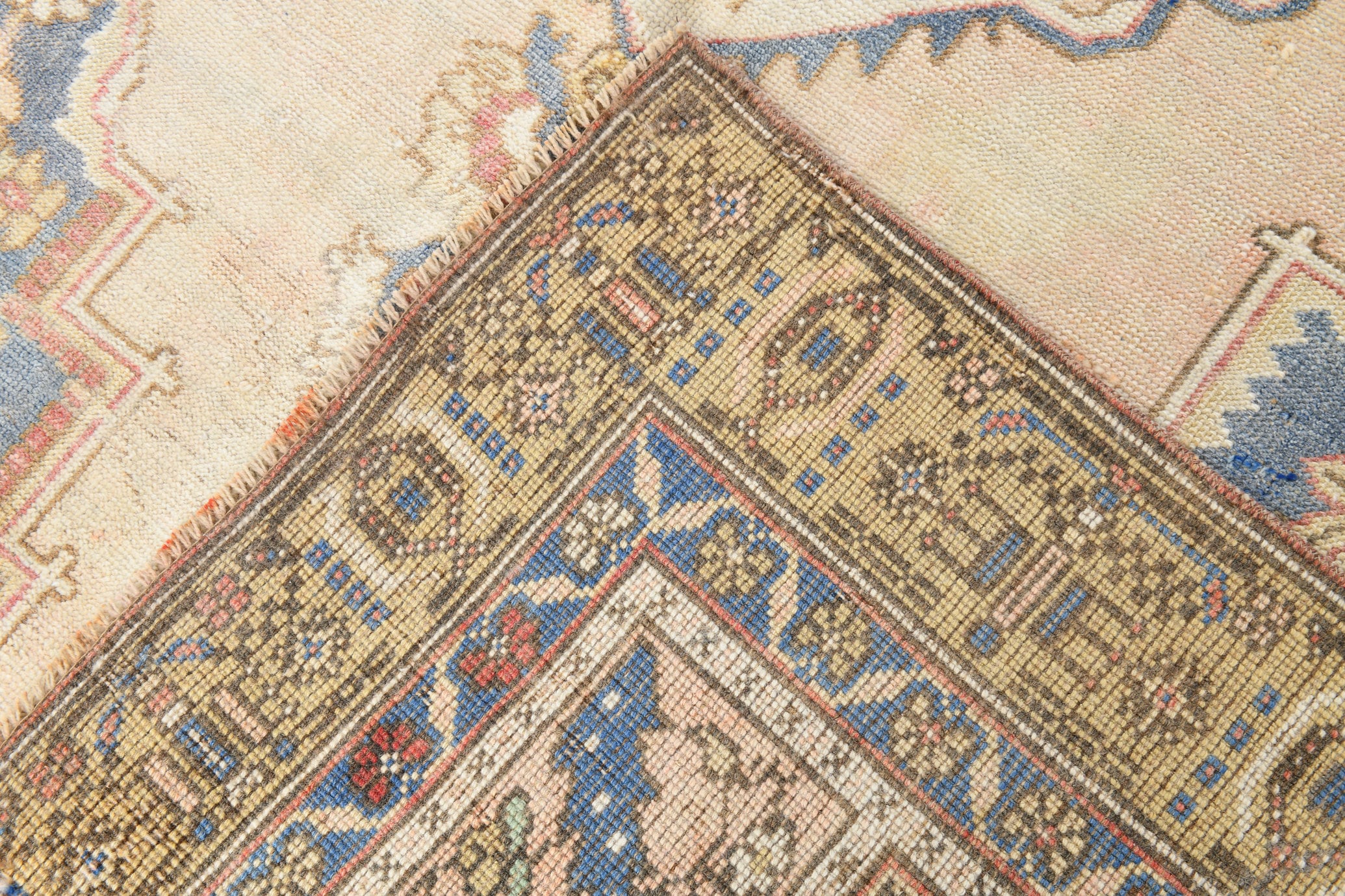 Vintage Rug Kars 4’11’’ x 8’8’’ ft