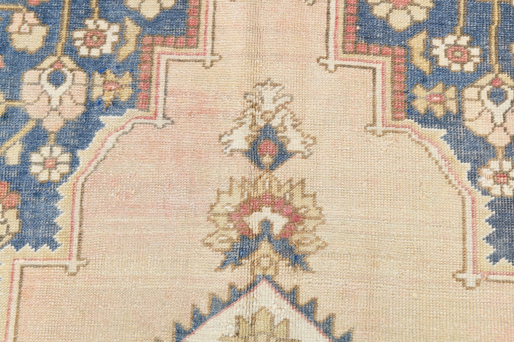 Vintage Rug Kars 4’11’’ x 8’8’’ ft