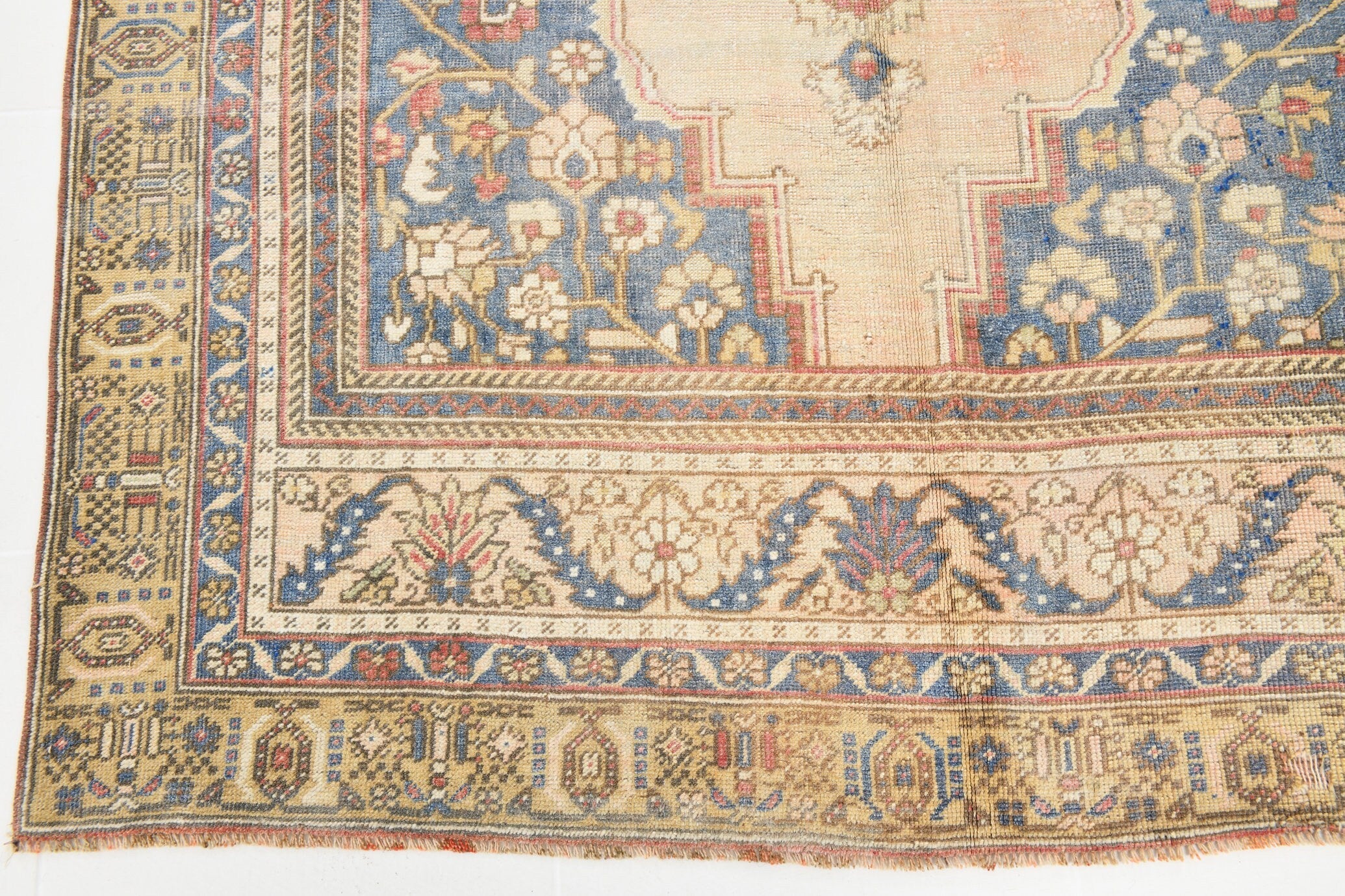 Vintage Rug Kars 4’11’’ x 8’8’’ ft