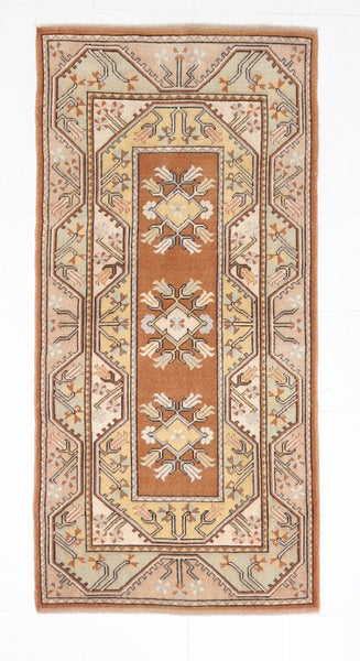 Vintage Rug Milas 3’7’’ x 7’9’’ ft