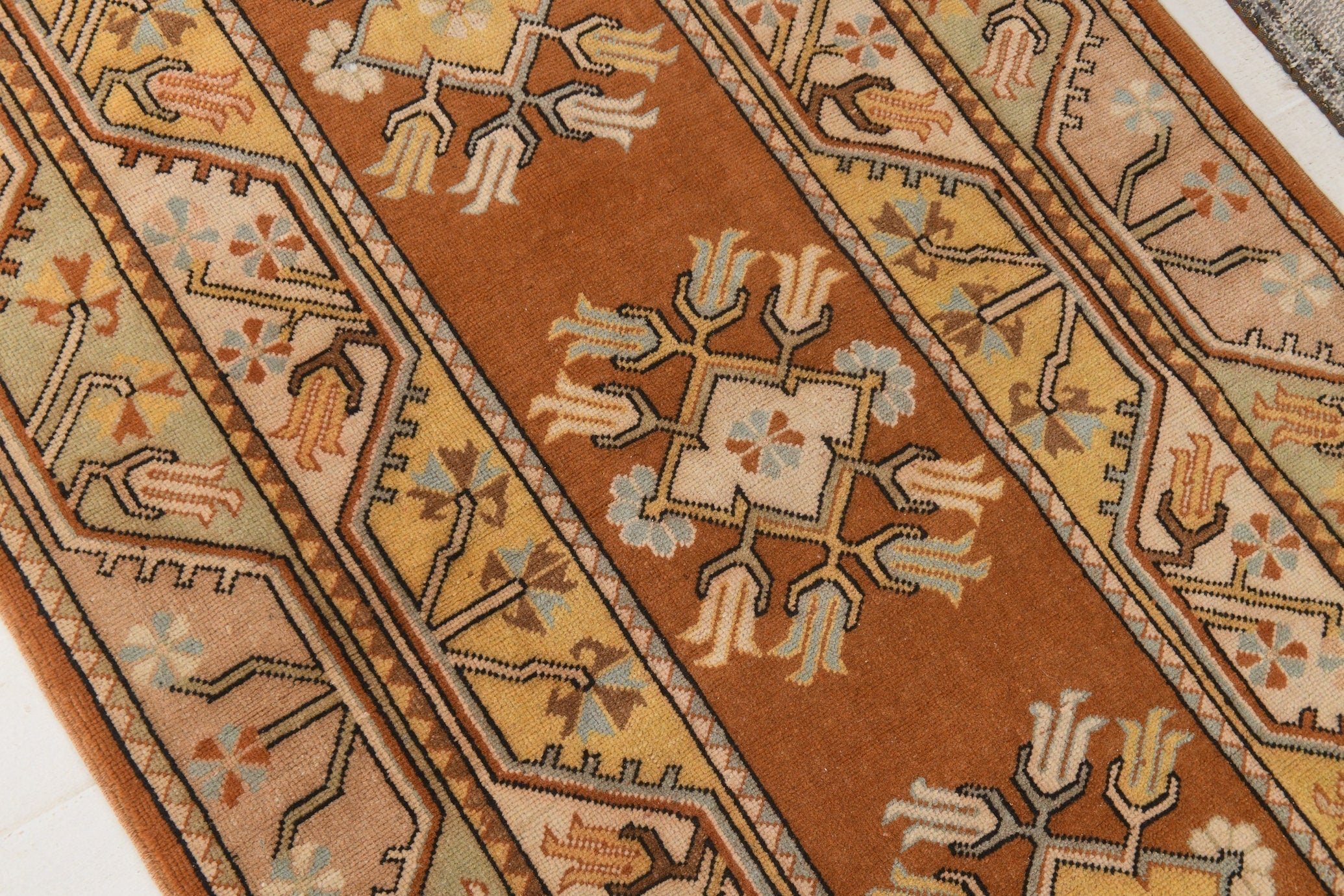 Vintage Rug Milas 3’7’’ x 7’9’’ ft